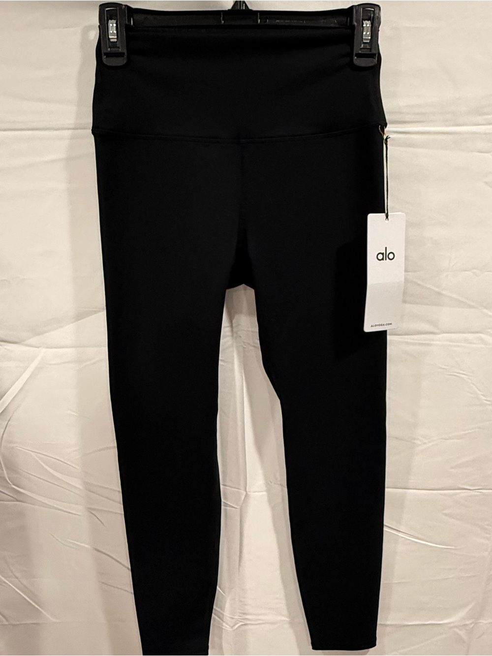 Alo Yoga Airlift High Waist Leggings Black NWT Size Medium Sculpting Yoga Pants